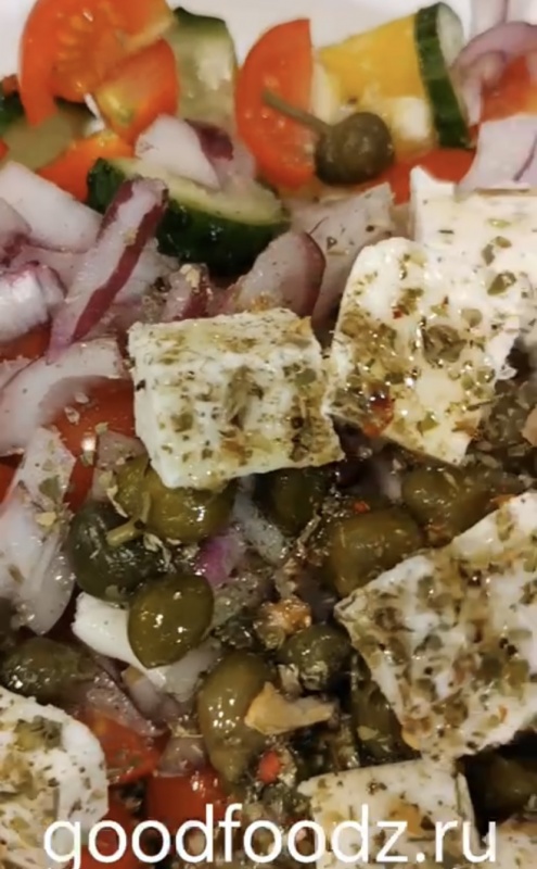 Салат греческий с сыром Сиртаки