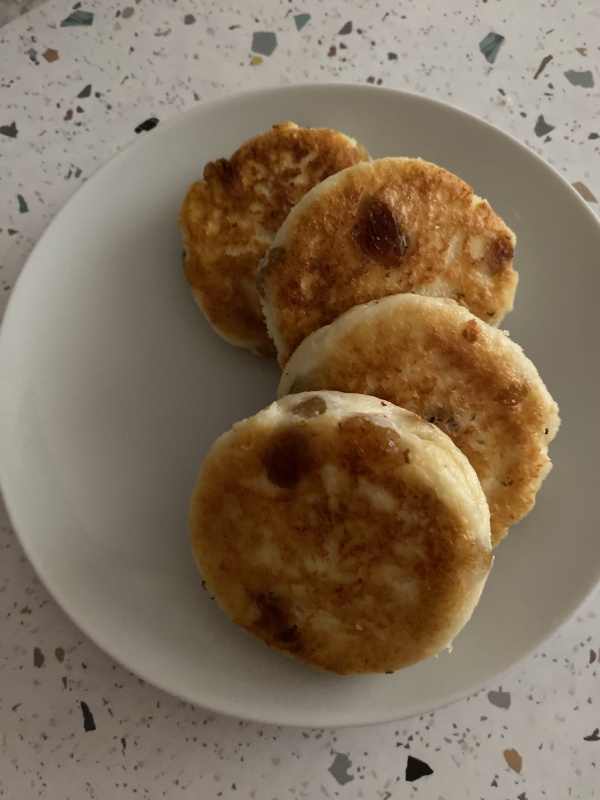 Сырники с изюмом