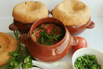 Жаркое из овощей в горшочке